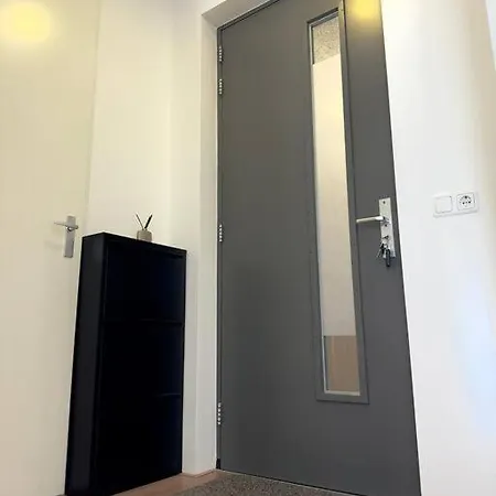 Happy 2p Amsterdam And The Hotel Heerhugowaard